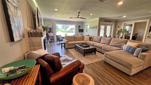 245 Lake Seminary Cir, Maitland, FL 32751 - living room featuring ceiling fan, recessed lighting, wood finished floors, and crown molding