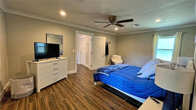 245 Lake Seminary Cir, Maitland, FL 32751 - bedroom featuring baseboards, visible vents, wood finish floors, recessed lighting, and ornamental molding