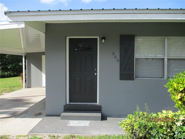 view of entrance to property