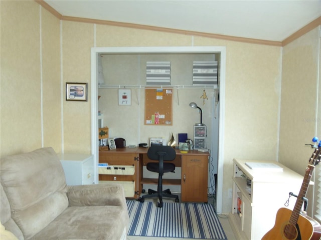 office area with crown molding