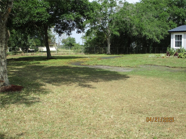 7895 NW 84th Ct, Okeechobee, FL 34972 - view of yard featuring fence