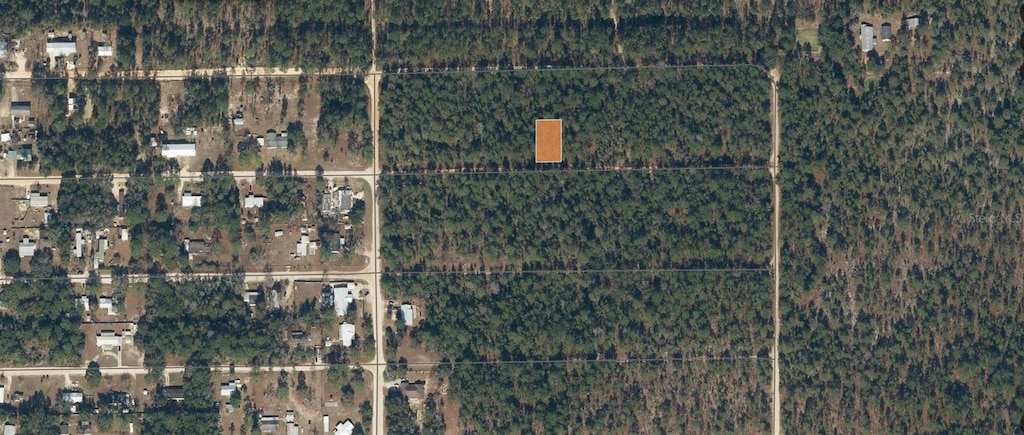 142 6th Way, Interlachen, FL 32148