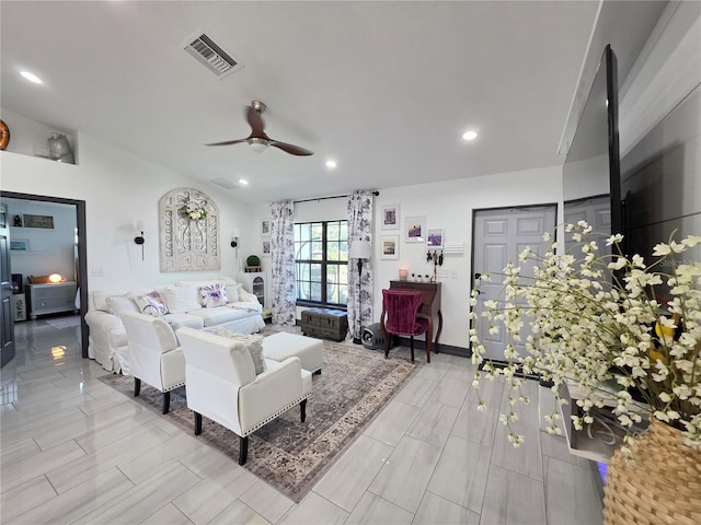 7935 NW 90th Ct, Okeechobee, FL 34972 - living area with ceiling fan and recessed lighting