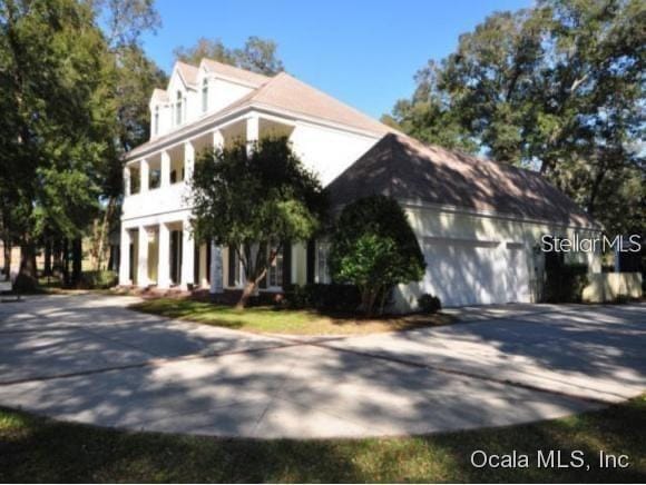 view of front of house