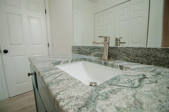 bathroom featuring large vanity