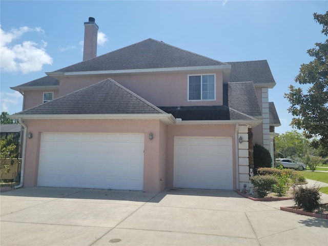 view of front facade featuring a garage