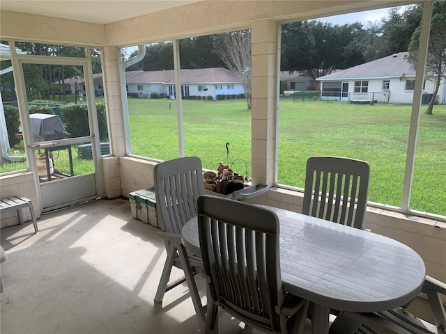 view of sunroom / solarium