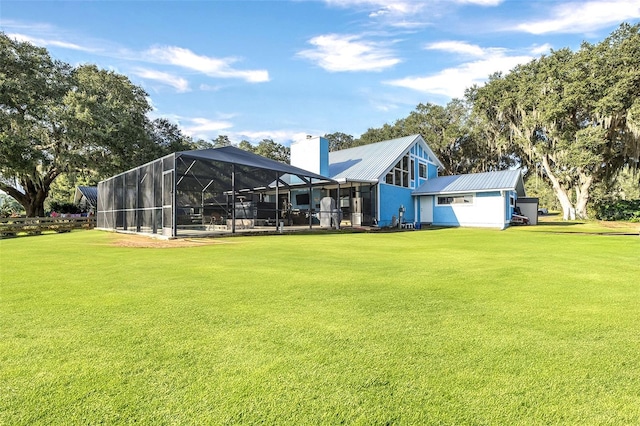 view of yard with a lanai