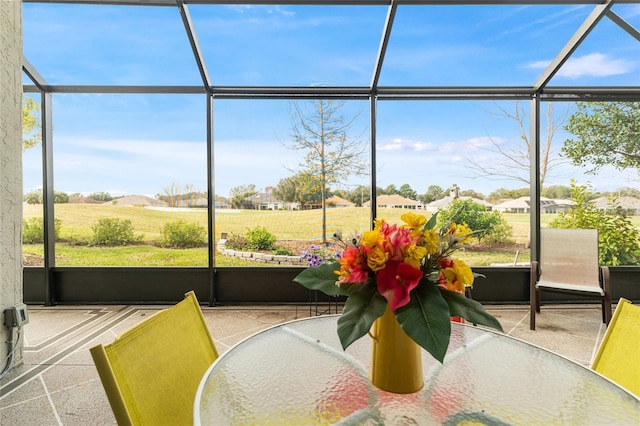 view of sunroom / solarium