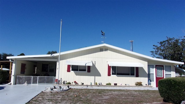 view of front of home