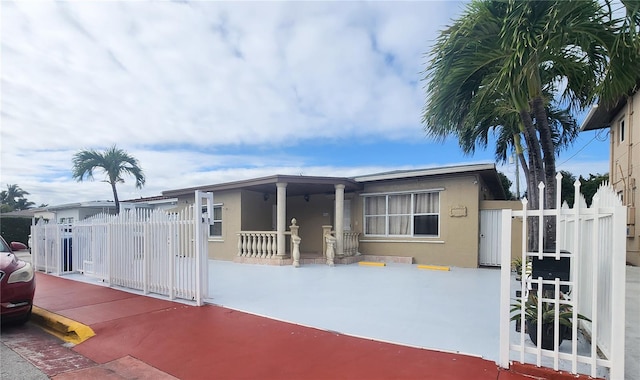 view of front of home