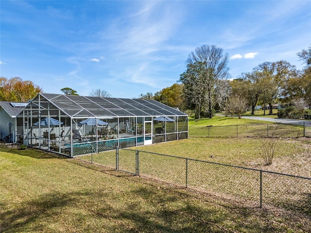 exterior space featuring a yard