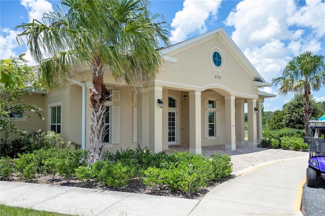 view of front of property featuring a porch