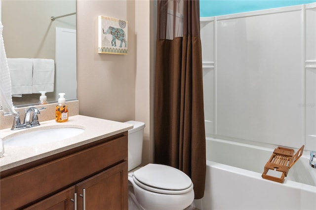 full bathroom featuring oversized vanity, toilet, and shower / bathtub combination with curtain