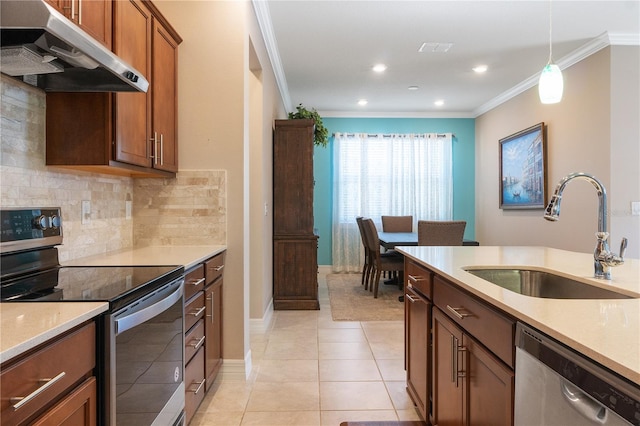 kitchen featuring light tile floors, sink, backsplash, stainless steel appliances, and ornamental molding