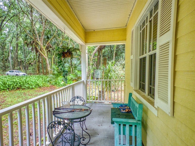 balcony with a porch