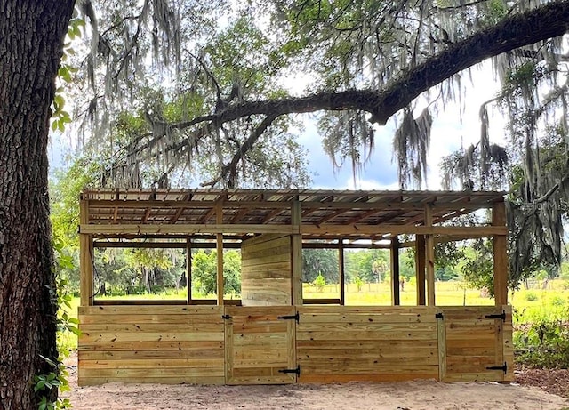18001 SE Hawthorne Rd, Hawthorne, FL 32640 - view of home's community with an exterior structure and an outdoor structure