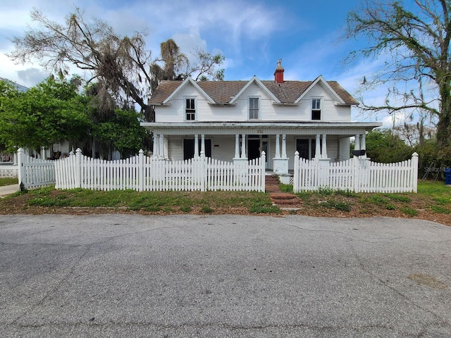 view of front facade featuring covered porch