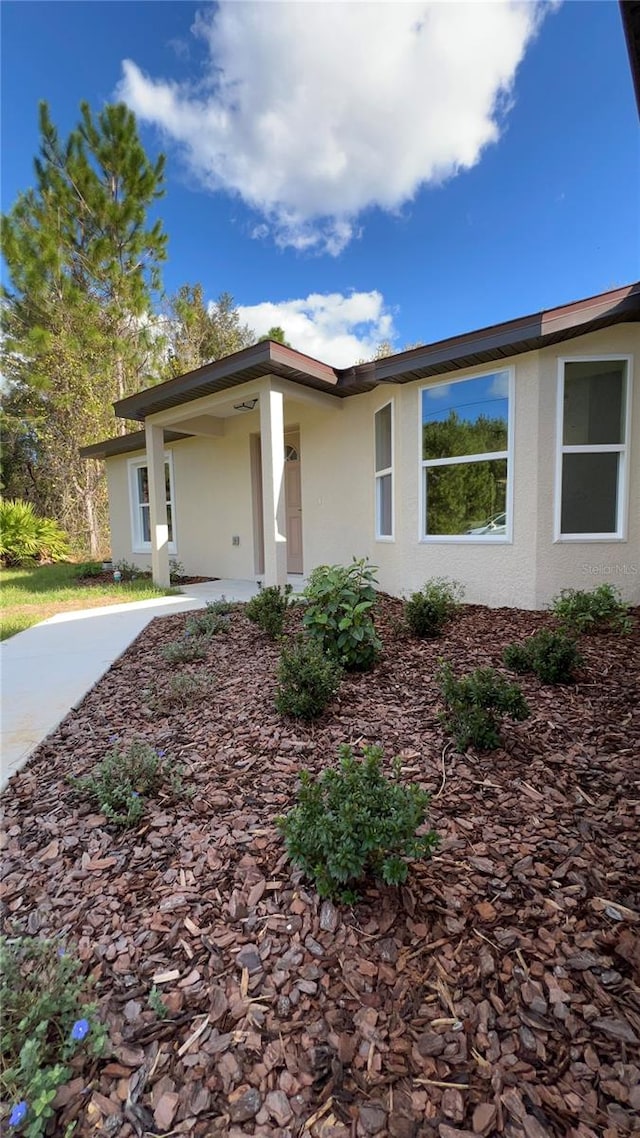 view of front of house