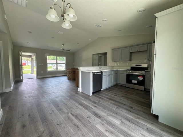 kitchen featuring hardwood / wood-style flooring, stainless steel electric stove, dishwasher, kitchen peninsula, and gray cabinetry