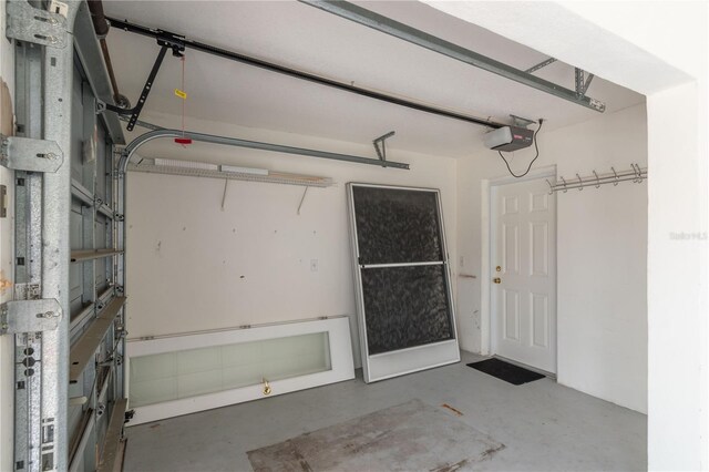 2260 NW 51st Ter, Ocala, FL 34482 - garage with a garage door opener
