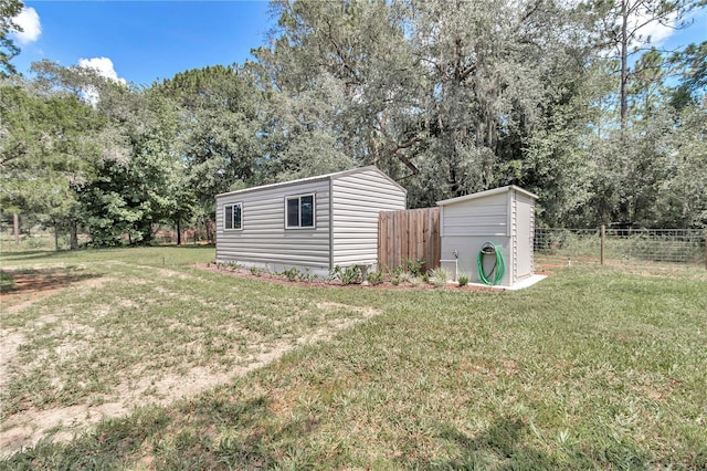 view of yard with a shed