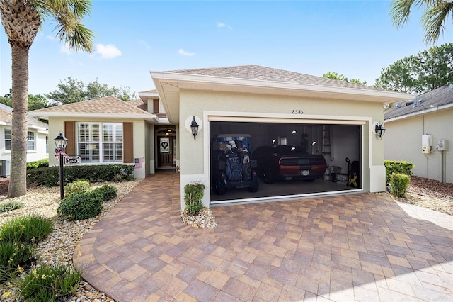 view of front facade with a garage