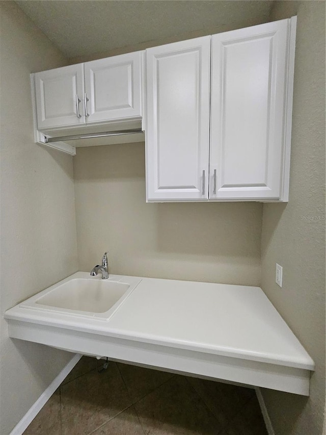 washroom featuring tile patterned floors