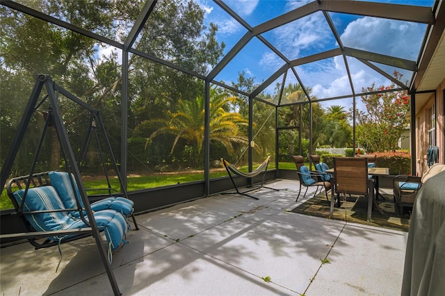 view of unfurnished sunroom