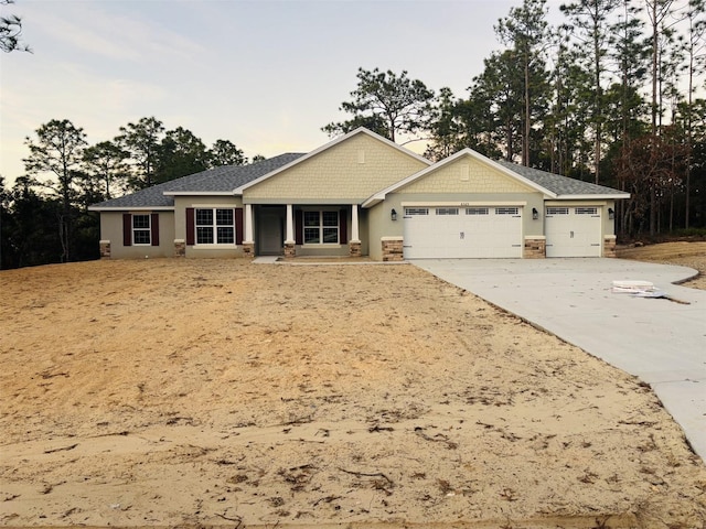 view of front facade with a garage