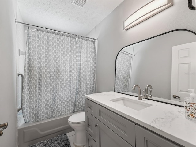 full bath with shower / tub combo with curtain, visible vents, toilet, a textured ceiling, and vanity