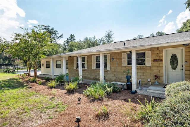 view of front of property