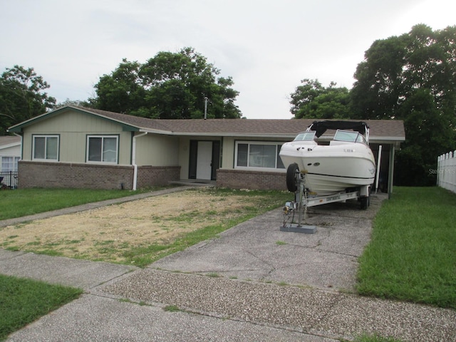 view of front of property with a front yard