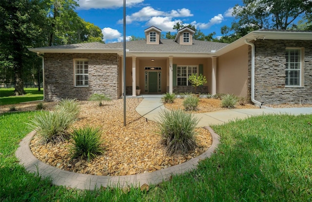 view of front of property