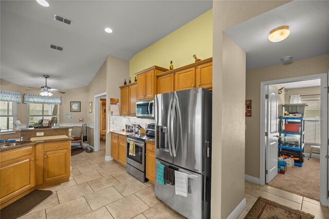 3967 SE 99th St, Belleview, FL 34420 - kitchen featuring visible vents, plenty of natural light, and stainless steel appliances