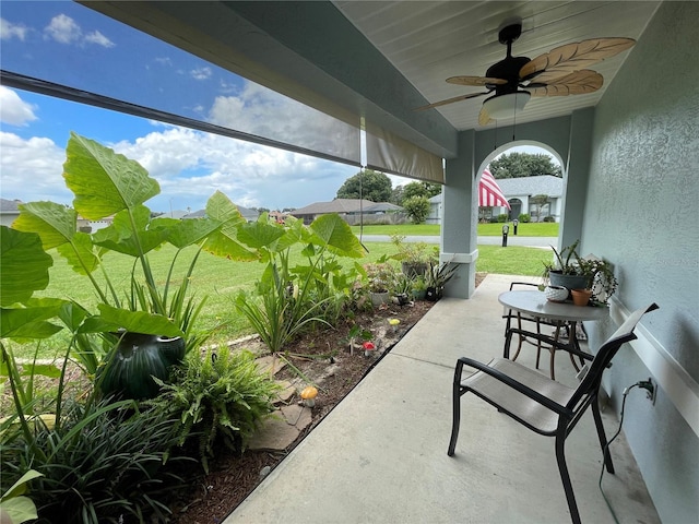 view of patio with ceiling fan