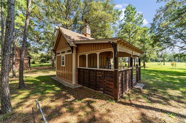 exterior space with a lawn