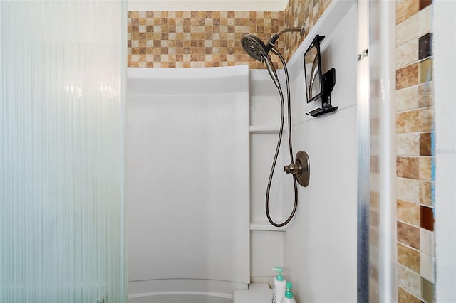 bathroom featuring a shower