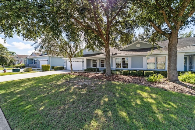 single story home featuring a front yard