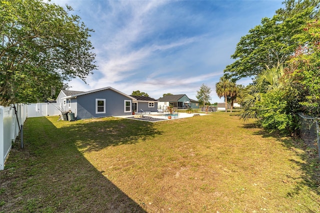 view of yard with a patio