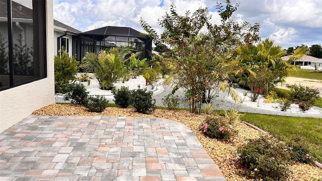 exterior space featuring a lanai