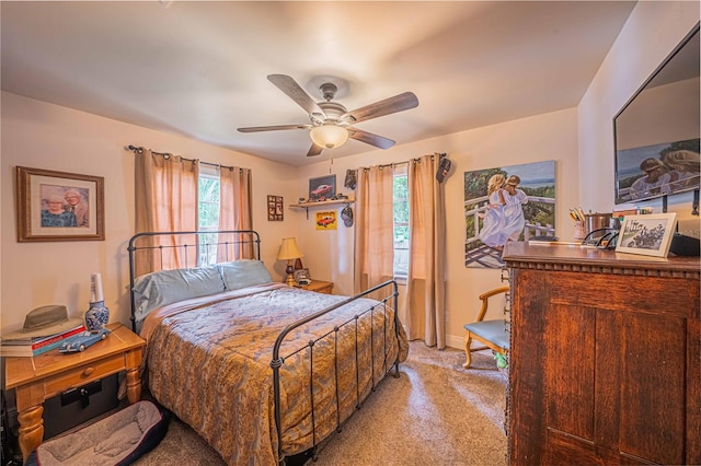 bedroom with ceiling fan