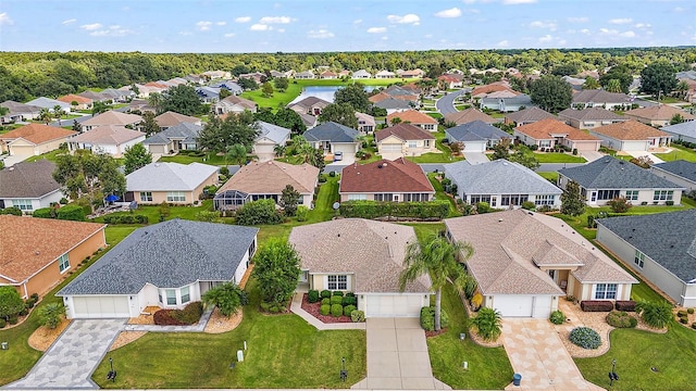 bird's eye view with a residential view