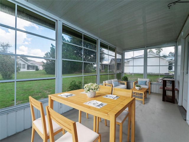 view of sunroom / solarium