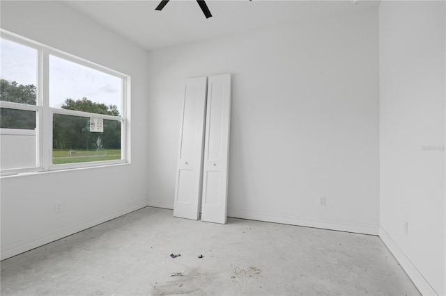 unfurnished bedroom with ceiling fan