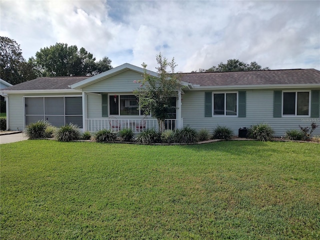 single story home with a front yard