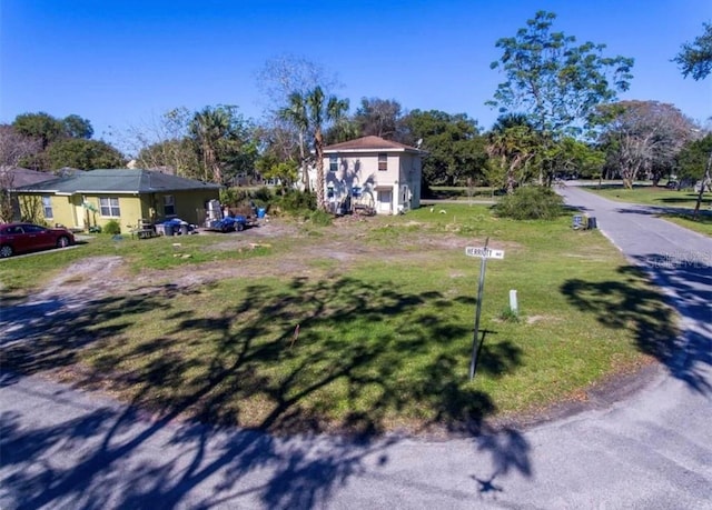 Listing photo 3 for 406 W Herriott Ave, Oakland FL 34760