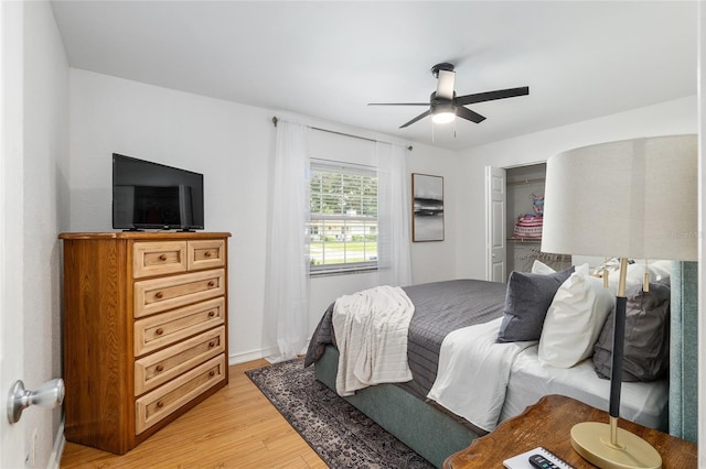 6212 NE 26th Ave, Ocala, FL 34479 - bedroom featuring light wood-style flooring, ceiling fan, and a closet