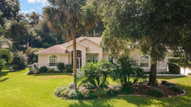 view of front of house featuring a front yard