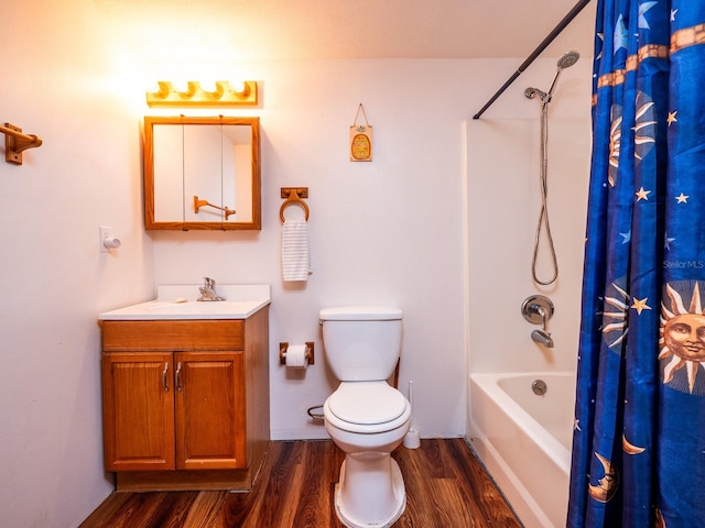 full bathroom featuring shower / bathtub combination with curtain, wood-type flooring, vanity, and toilet